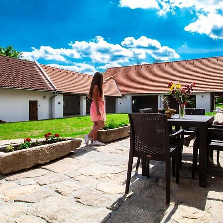 Residence Klazary U Zumberka - Terasove Apartmany Kamenna 외부 사진