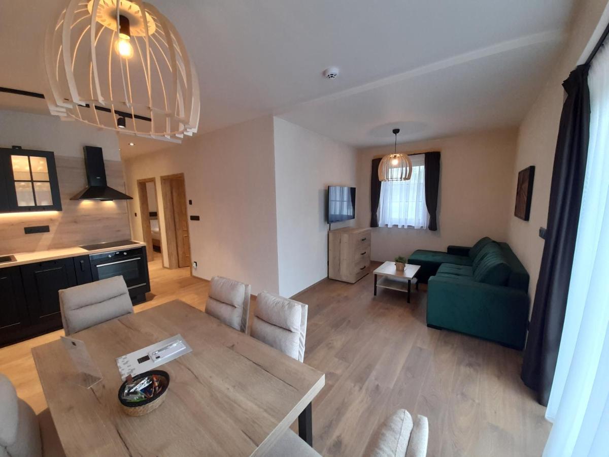 Residence Klazary U Zumberka - Terasove Apartmany Kamenna 외부 사진